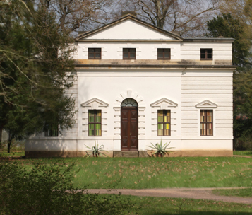 Farbinstallation Bertolt Hering im Fremdenhaus Park Georgium Dessau Roßlau